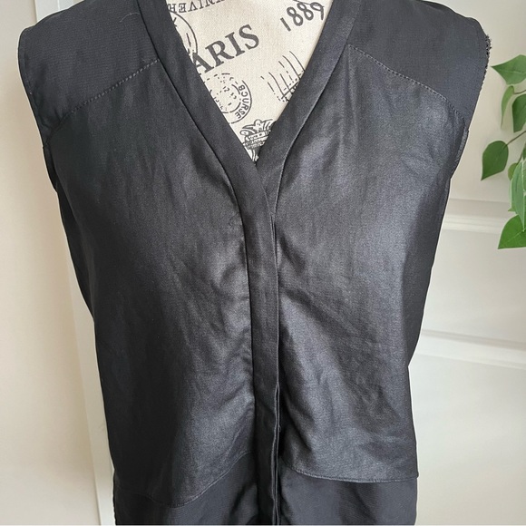 Trouvé Sleeveless Boxy V-Neck Button Down Top Black Sz XS - Picture 4 of 15